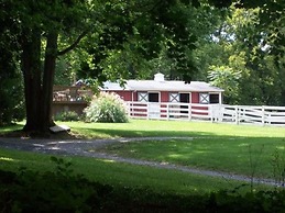 Fallen Tree Farm Bed & Breakfast