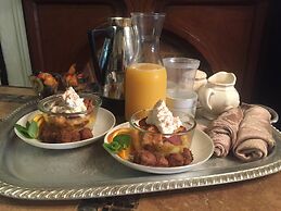 Fallen Tree Farm Bed & Breakfast