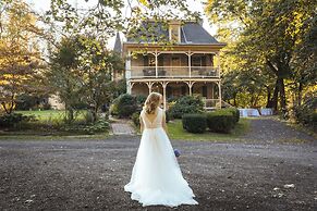 Fallen Tree Farm Bed & Breakfast