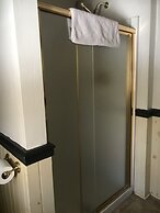 Fallen Tree Farm Bed & Breakfast