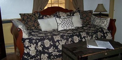 Fallen Tree Farm Bed & Breakfast