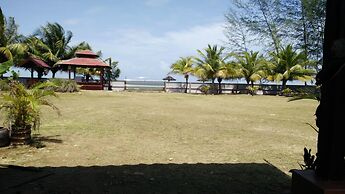 Bayu Beach Penarek