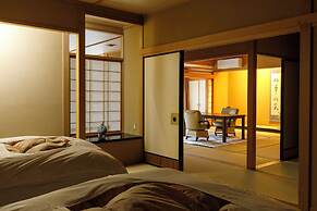 Tatsunokuchi Onsen Matsusaki