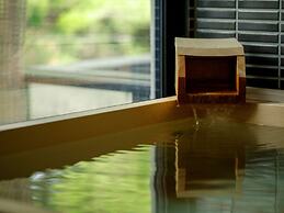 Tatsunokuchi Onsen Matsusaki