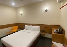 Max Hotels Prayagraj