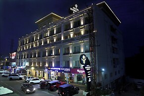 Hotel Hyderabad Grand