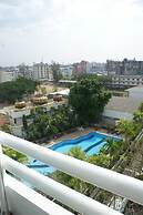 Royal Twins Palace Hotel