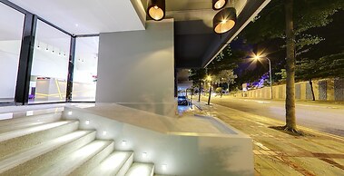 Flora by Crossroads Hotel