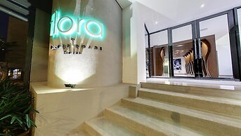 Flora by Crossroads Hotel