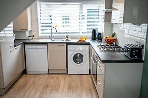 Brighton Holiday Village *Parking Included*