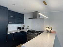 Brighton Holiday Village *Parking Included*