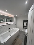 Brighton Holiday Village *Parking Included*