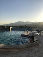 Delora Hotel and Suites