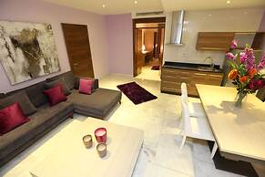 Delora Hotel and Suites