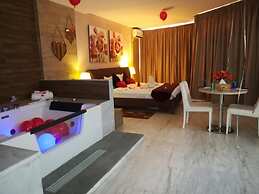 Delora Hotel and Suites