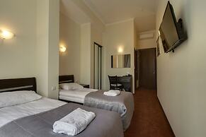 Adagio Renaissance Hotel