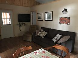 Longmuir's Hidden Cove Cottage Resort