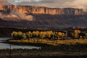 Red Cliffs Lodge Moab