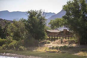 Red Cliffs Lodge Moab