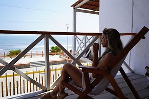 Los Delfines de Chicama