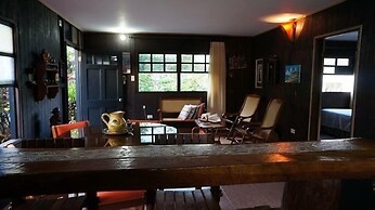 Posada Come So In The Bush