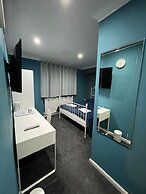 White Rose Hotel & Restaurant - Leeds