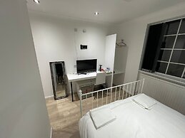 White Rose Hotel & Restaurant - Leeds