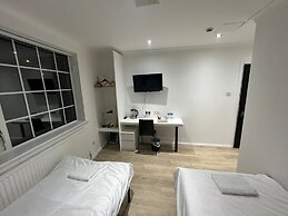 White Rose Hotel & Restaurant - Leeds
