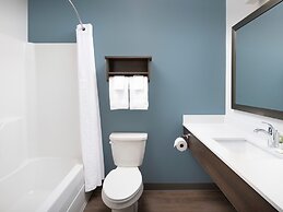 WoodSpring Suites Bakersfield East