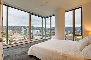 Pelicanstay in Downtown Portland