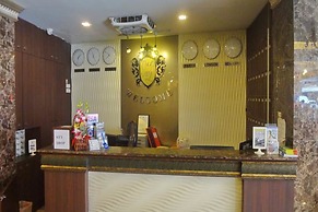 Maleez Lodge Hotel and Restaurant