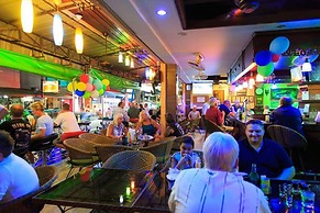 Harrys Hotel, Bar & Restaurant