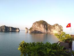 Alex Ha Long Hotel