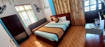 Alex Ha Long Hotel