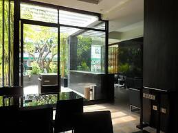 The Sriracha Residence