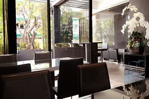 The Sriracha Residence