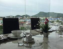 The Sriracha Residence