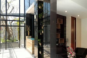 The Sriracha Residence