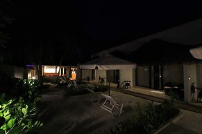 Local Island Inn