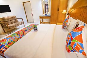 FabHotel Metro Manor Central Station