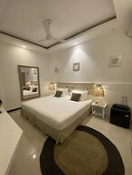Canopus Retreat Thulusdhoo