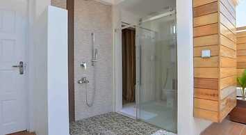 Coconut Tree Hulhuvilla Beach