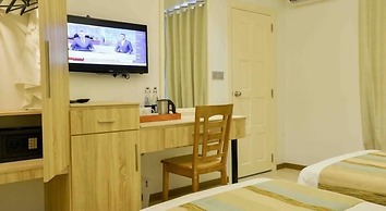 Coconut Tree Hulhuvilla Beach