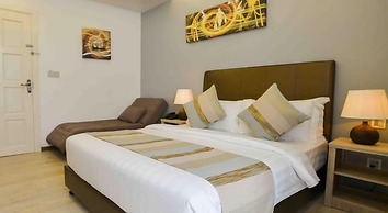 Coconut Tree Hulhuvilla Beach