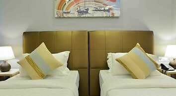 Coconut Tree Hulhuvilla Beach