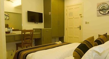 Coconut Tree Hulhuvilla Beach