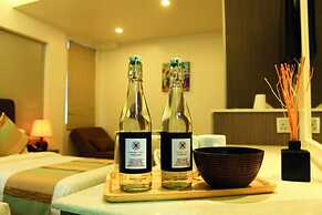 Coconut Tree Hulhuvilla Beach