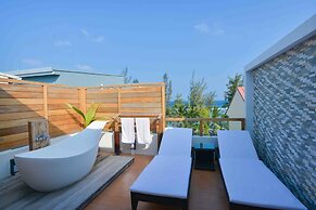 Coconut Tree Hulhuvilla Beach