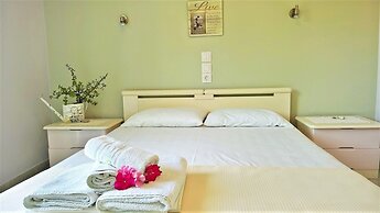 Aloni Studios & Apartments