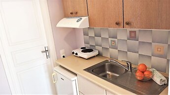 Aloni Studios & Apartments